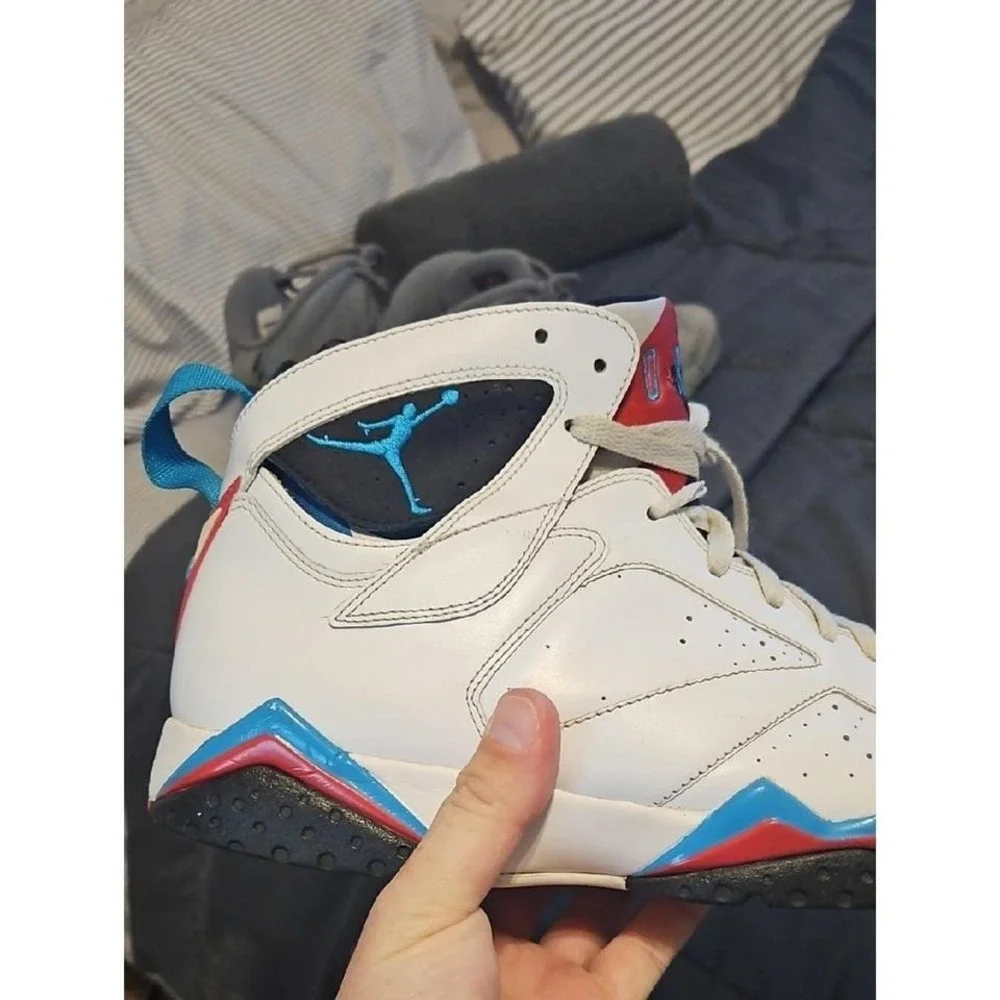 Jordan iconic visible